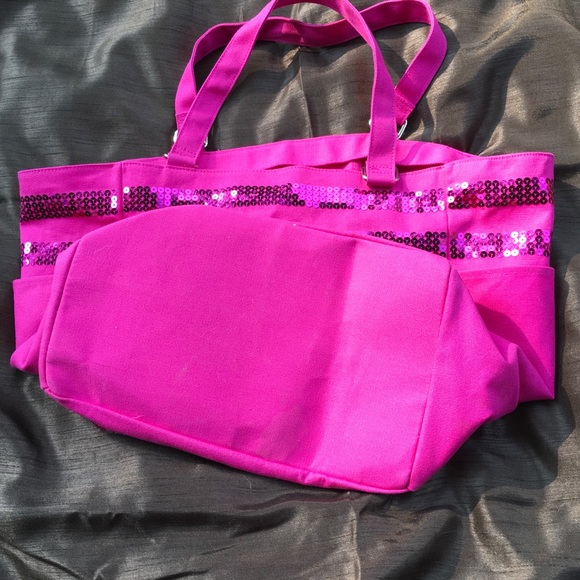 💖VS Hot Pink Tote!💕 FREE WITH $75 BUNDLE! - Picture 5 of 6